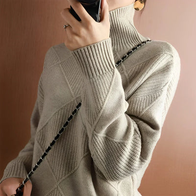 Rauten-Rullekravepullover – Raffineret varme med moderne stil