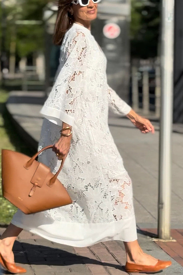 Malene – Elegant helhvid kjole med tidløs charme