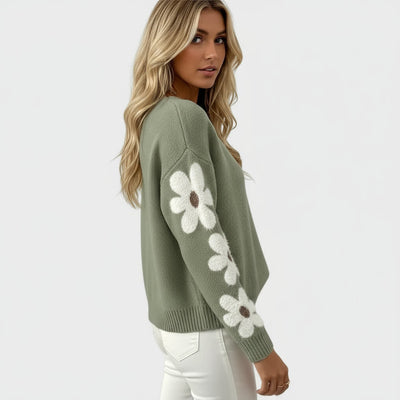 Pullover med blomsterærmer – frisk, legesyg og stilren